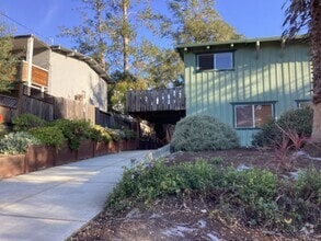 Building Photo - 102 Christel Oaks Dr