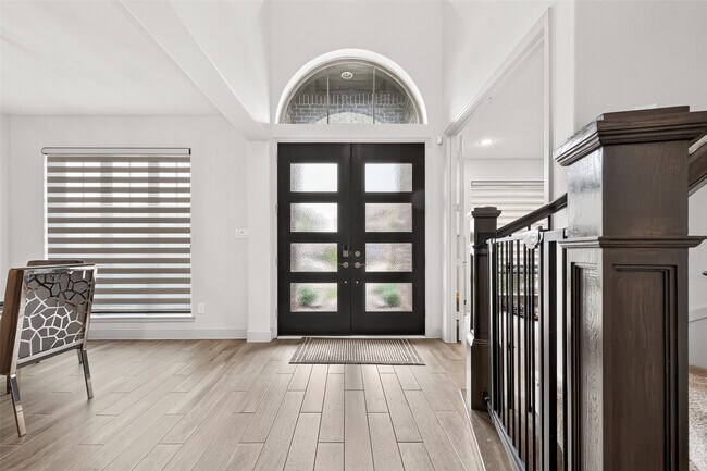 Foto del edificio - 2506 Falling Fig Ln