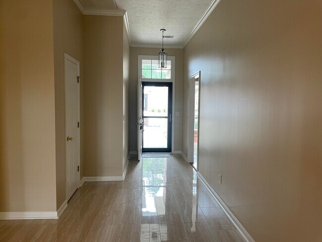 Foto del edificio - 1247 Carriage Dr