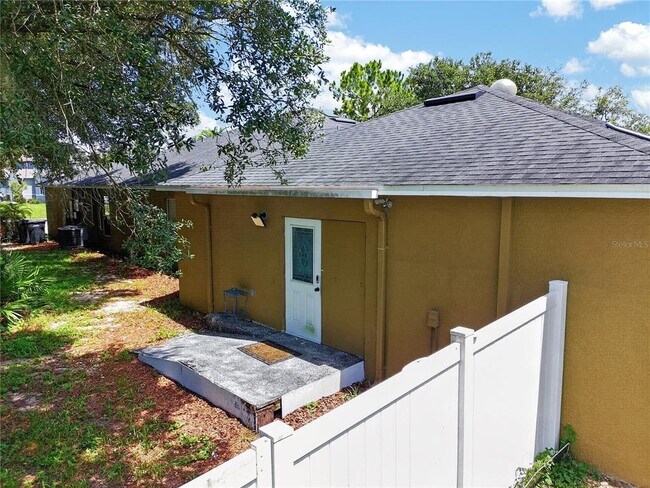 Building Photo - 465 Rio Grande Ln