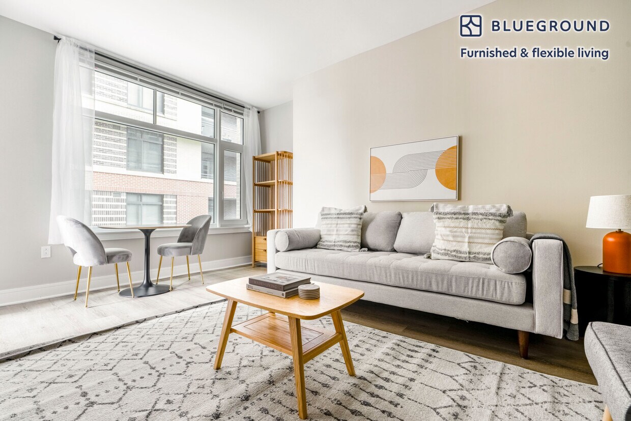 Foto principal - 4924 St Elmo Ave