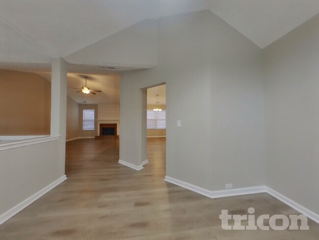 Foto del edificio - 7093 Springgrove Ct