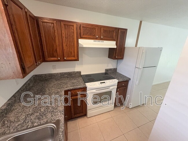 Building Photo - 4146 Charles Cir