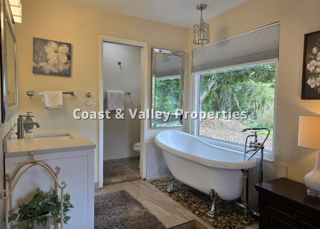 Foto del edificio - Beautiful Home in North Monterey County fo...