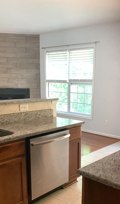 Foto principal - 5061 McKittrick Ln