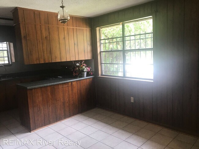 Building Photo - 3 br, 1.5 bath House - 3510 Gardenbrook Drive