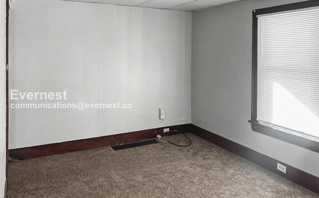 Foto del edificio - 1187 Murray Ave