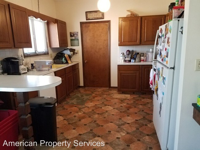 Foto del edificio - 1722 Cedar Crest Dr
