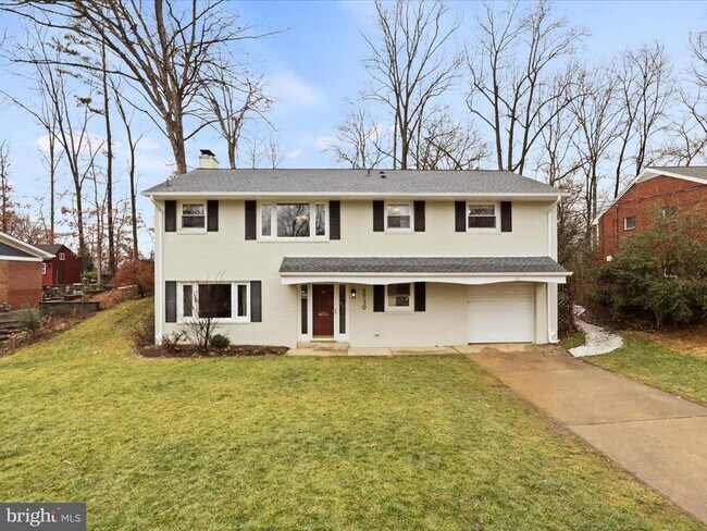 Building Photo - 5710 Dreyfuss St