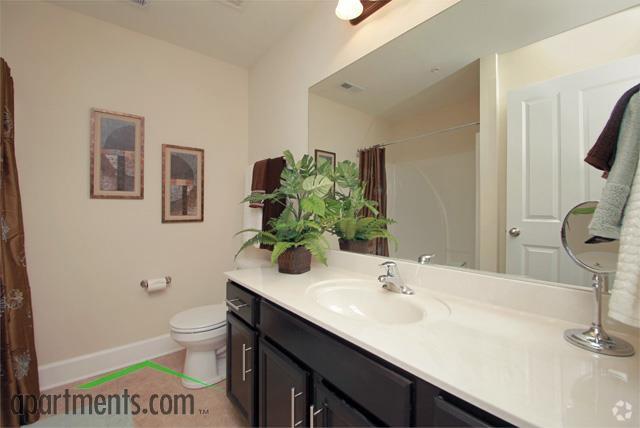 Baño - Lenox Creekside