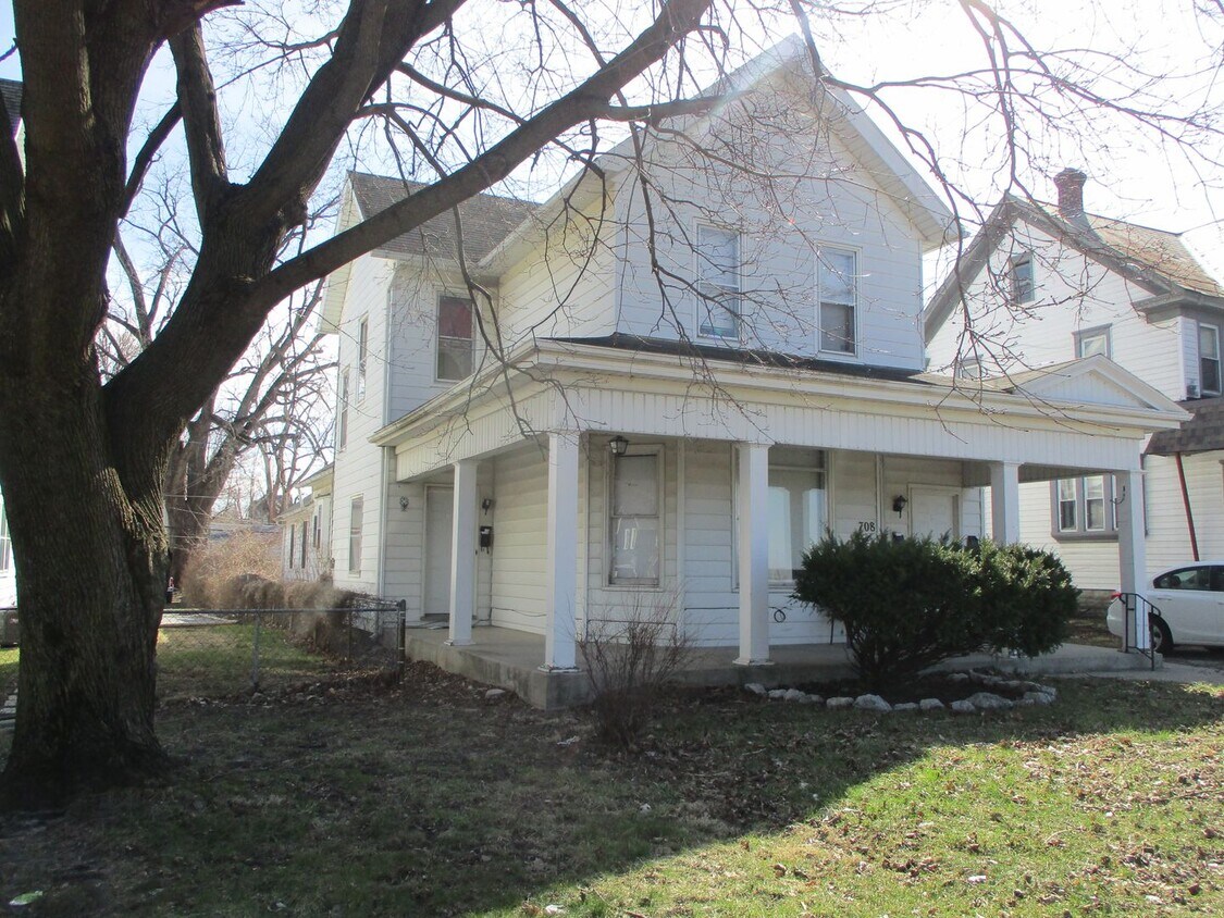 Primary Photo - 708 Columbia Ave
