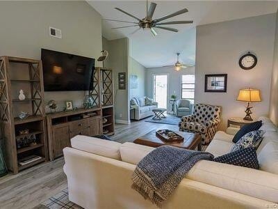 Building Photo - 7716 SE Sugar Sand Cir