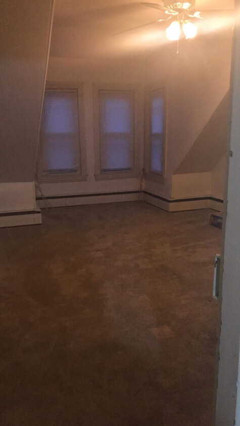 Foto del edificio - 139 Yost Ave