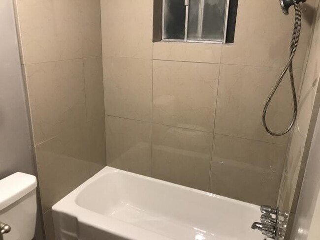 Building Photo - 1 bedroom in Houston TX 77087