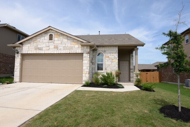 Foto del edificio - Kyle Home Close to I-35. Ready for an August Move-In!