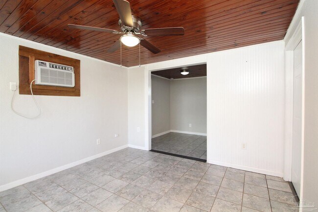 Foto del edificio - 610 Mills Ave