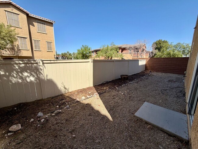 Building Photo - 3 story in Silverado Ranch