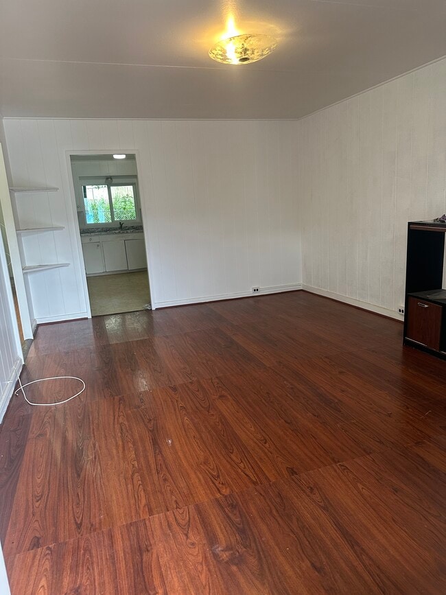 Living Room - 1670 Pensacola St
