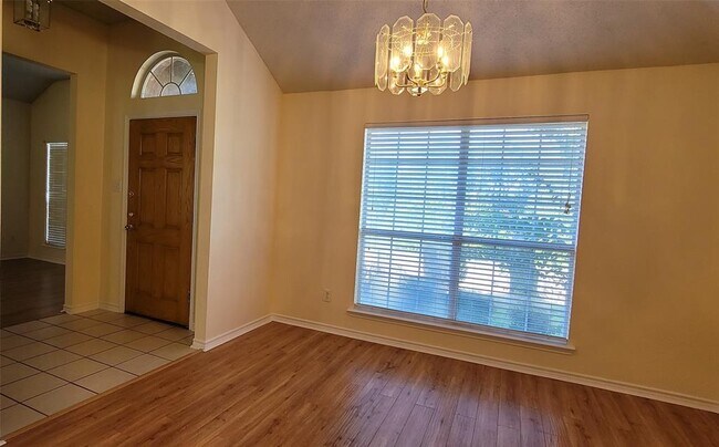 Building Photo - 3001 Creek Meadow Ln