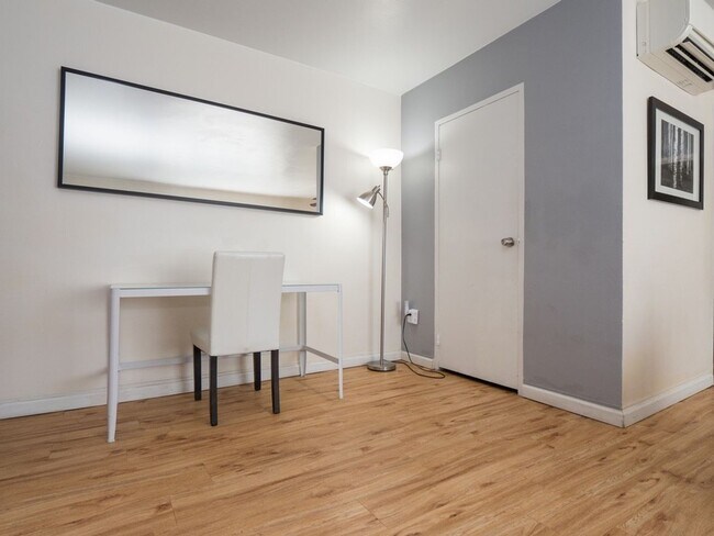 Foto del interior - Shadyside at Home Apartments
