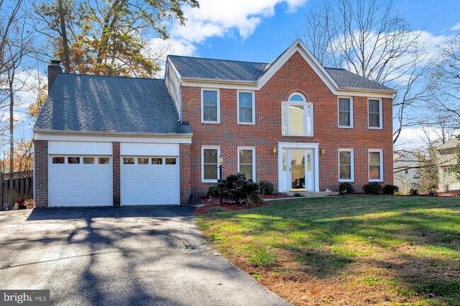 Building Photo - 10 Apple Blossom Ct
