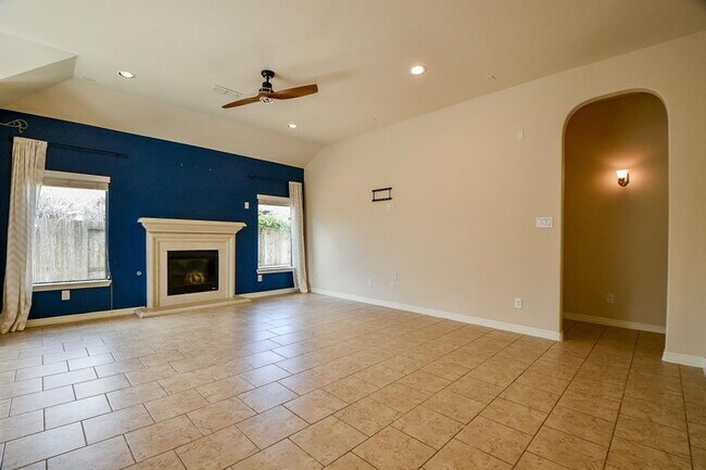 Foto del edificio - 27403 Bentridge Park Ln