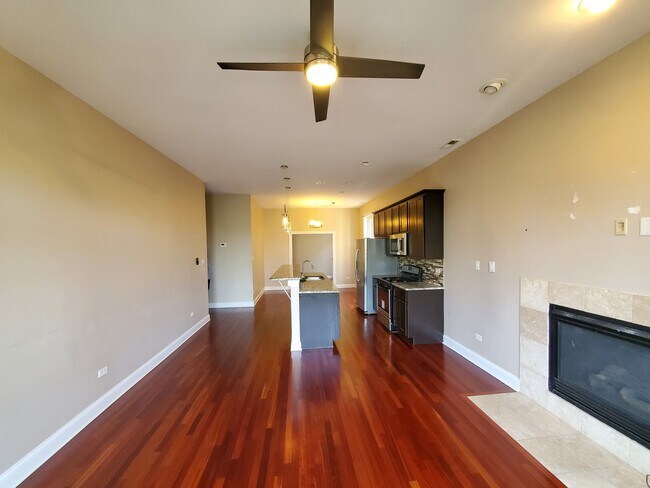 Foto del edificio - 6620 S Kenwood Ave