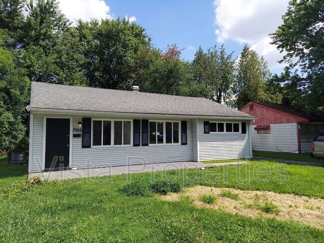 Building Photo - 2956 Garey Ln