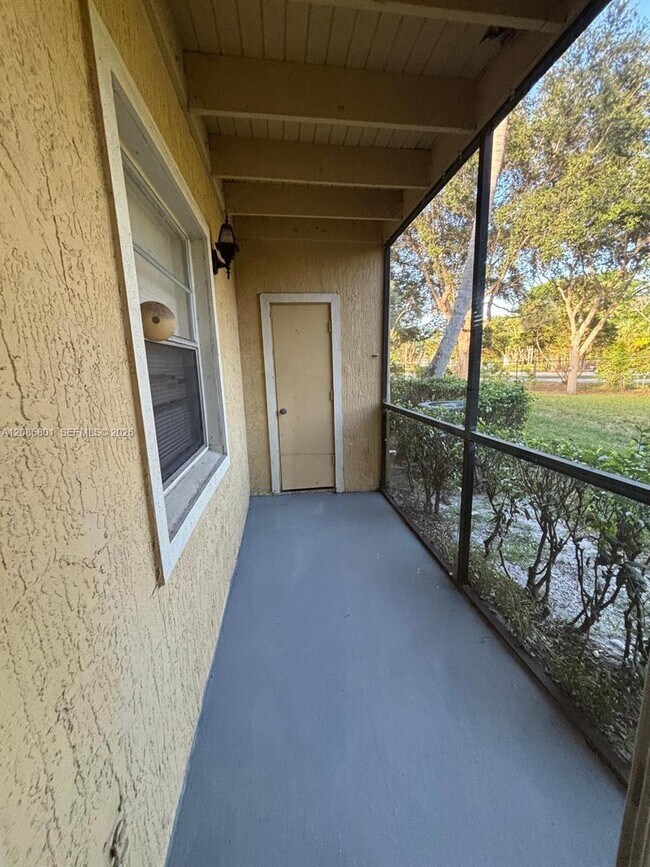 Foto del edificio - 1237 SW 46th Ave