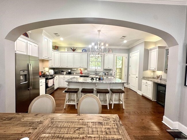 Building Photo - 5180 Myrtle Trail Dr