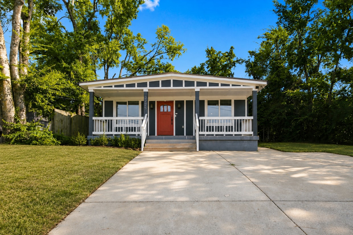Photo - 3225 Indiana Ave