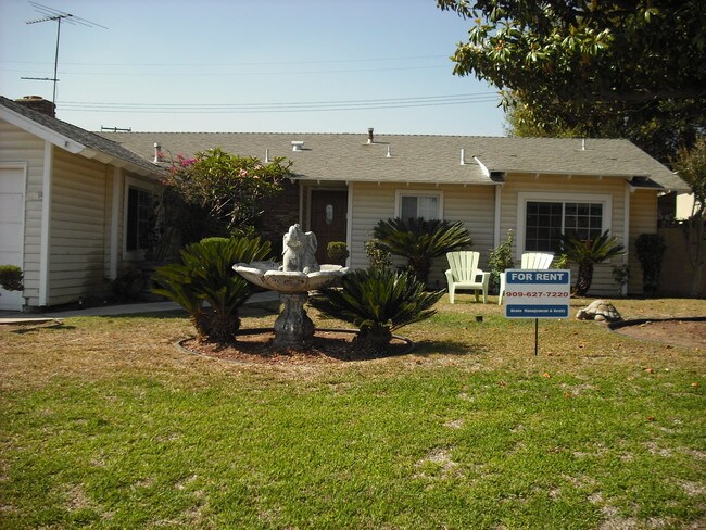 Foto del edificio - 5390 Mt Vernon Ave
