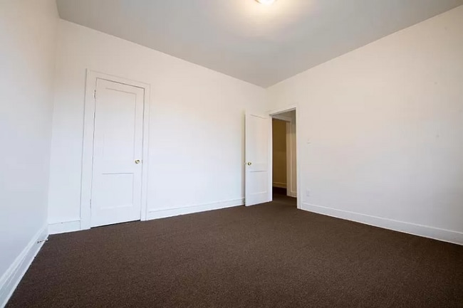 Building Photo - 7934 S Wabash Ave