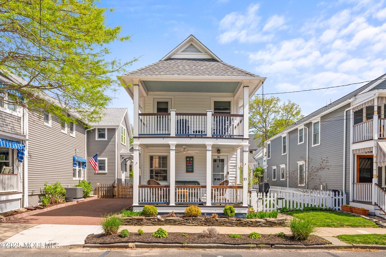 Foto principal - 85 Abbott Ave