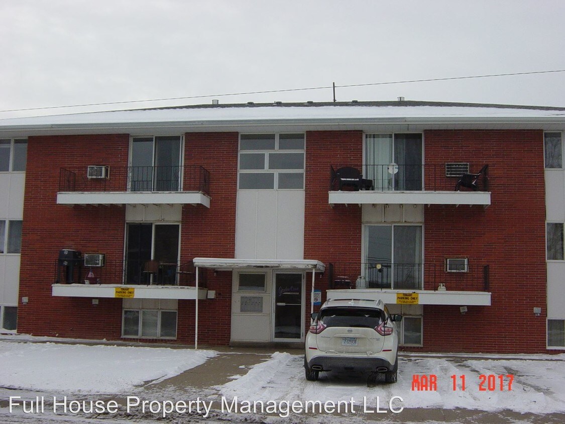 Primary Photo - 2500 12th Ave S