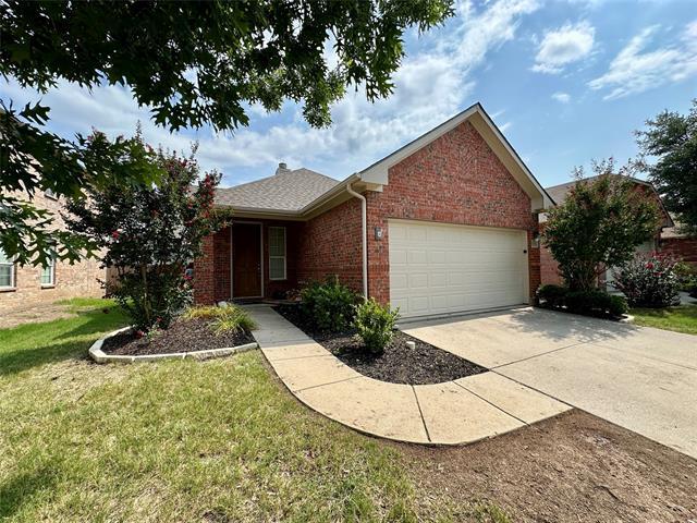 Building Photo - 16024 Alvarado Dr
