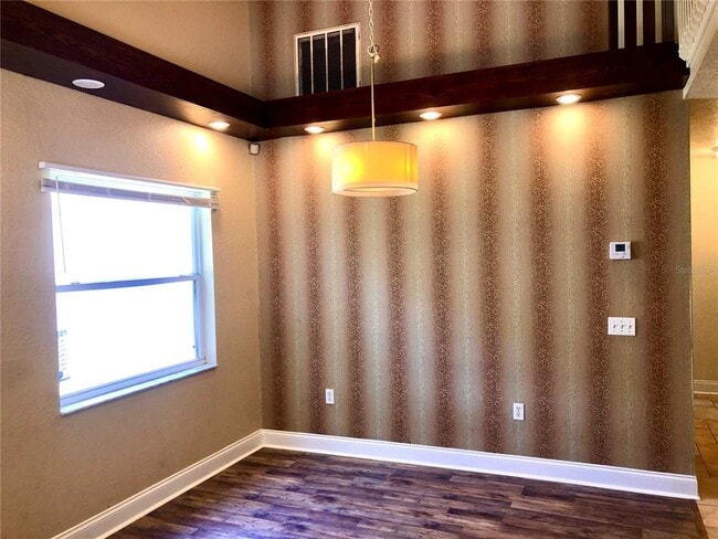 Building Photo - 1427 Shirley Dr