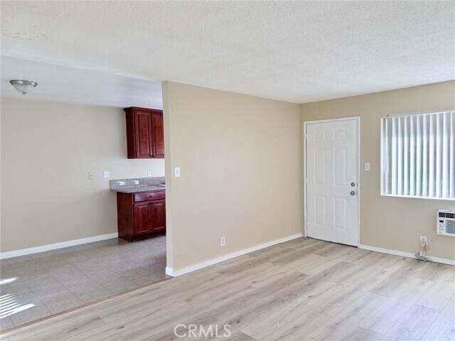 Foto del edificio - 4830 Canoga St