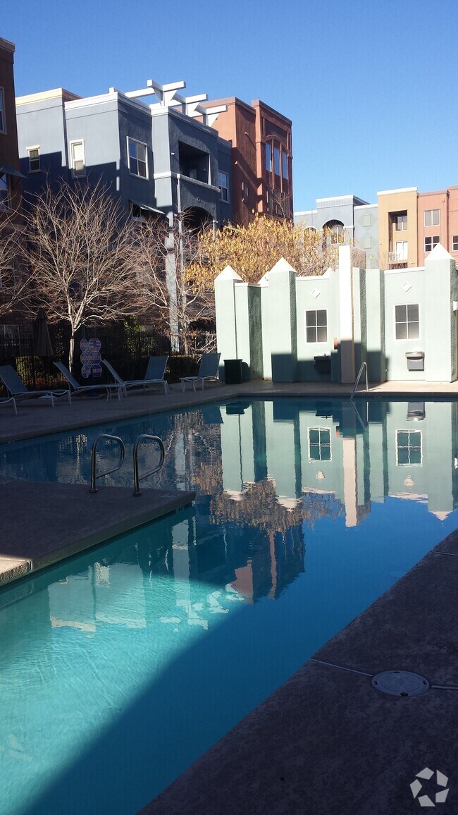 Manhattan Condominium Apartments for Rent Las Vegas, NV