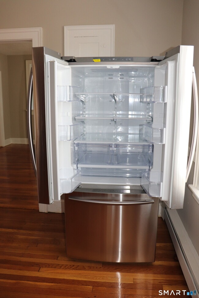 Foto del edificio - 152 Lyons St