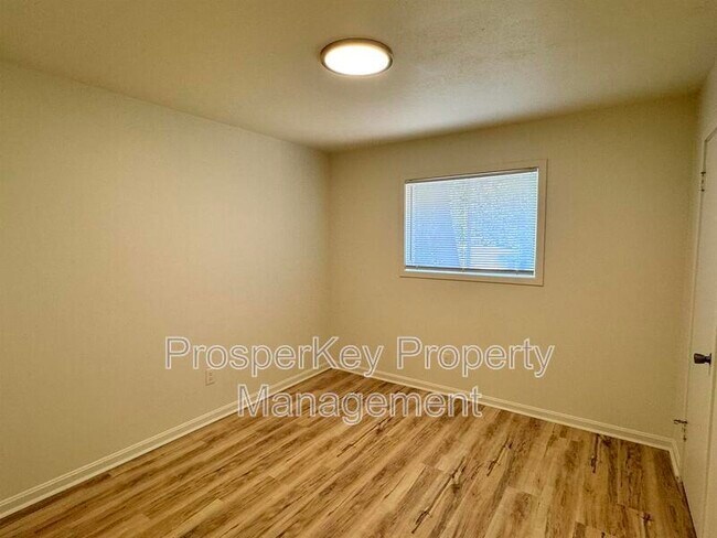 Foto del edificio - 5217 Dana Dr