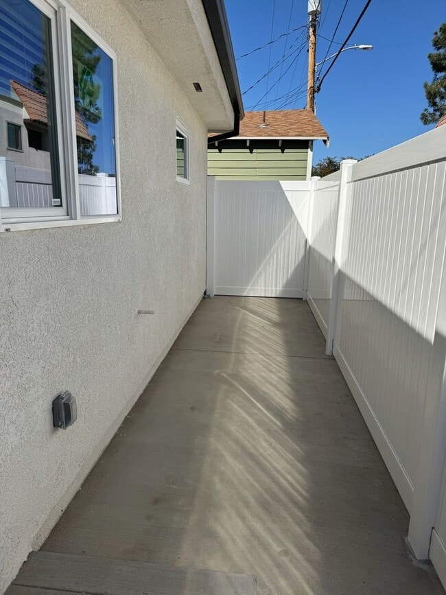 Building Photo - Brand New ADU in Downtown Newhall