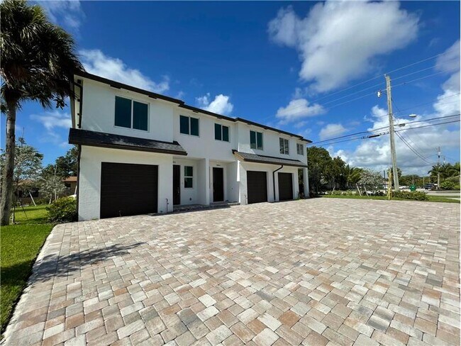Foto del edificio - 1559 W 26th Ct