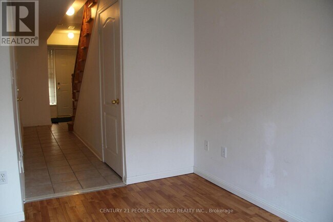 Building Photo - 80 Acorn Pl