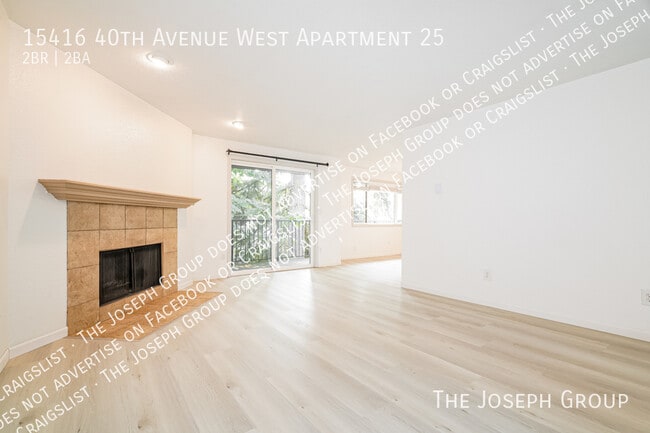 Building Photo - 15416 40th Ave W