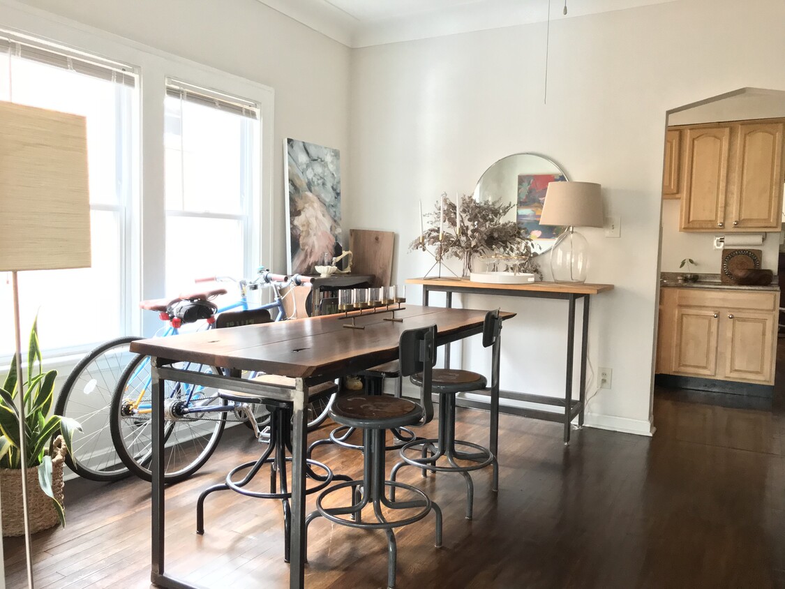 Foto principal - 2660 Mayfield Rd