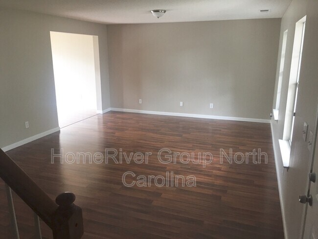 Foto del edificio - 3078 Champion Ln SW