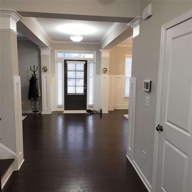 Building Photo - 3608 Crayton Gln Wy
