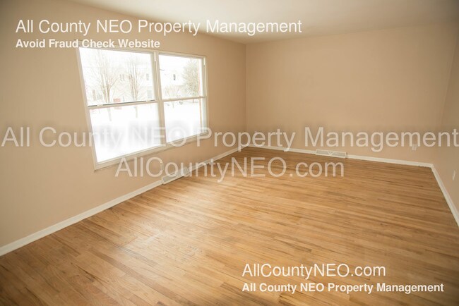 Building Photo - 1857 Cameroon Ct
