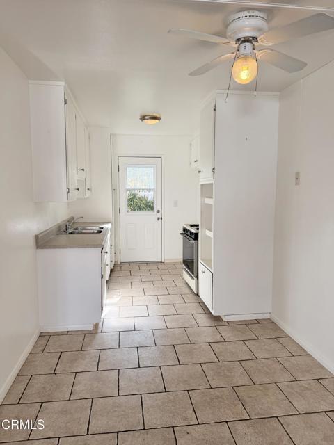 Building Photo - 3325 Porter Ln